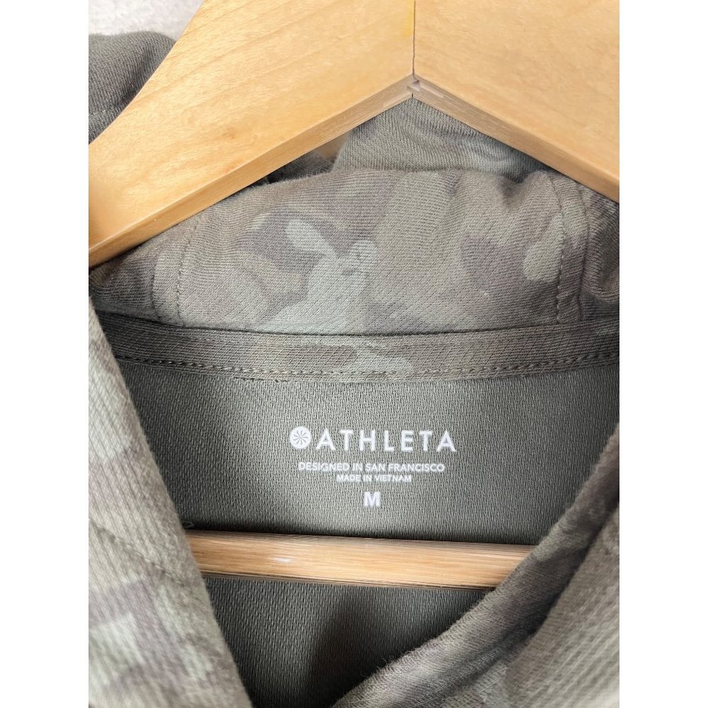 Athleta‎ Farallon green camo batwing hoodie athleisure size M - Picture 4 of 10